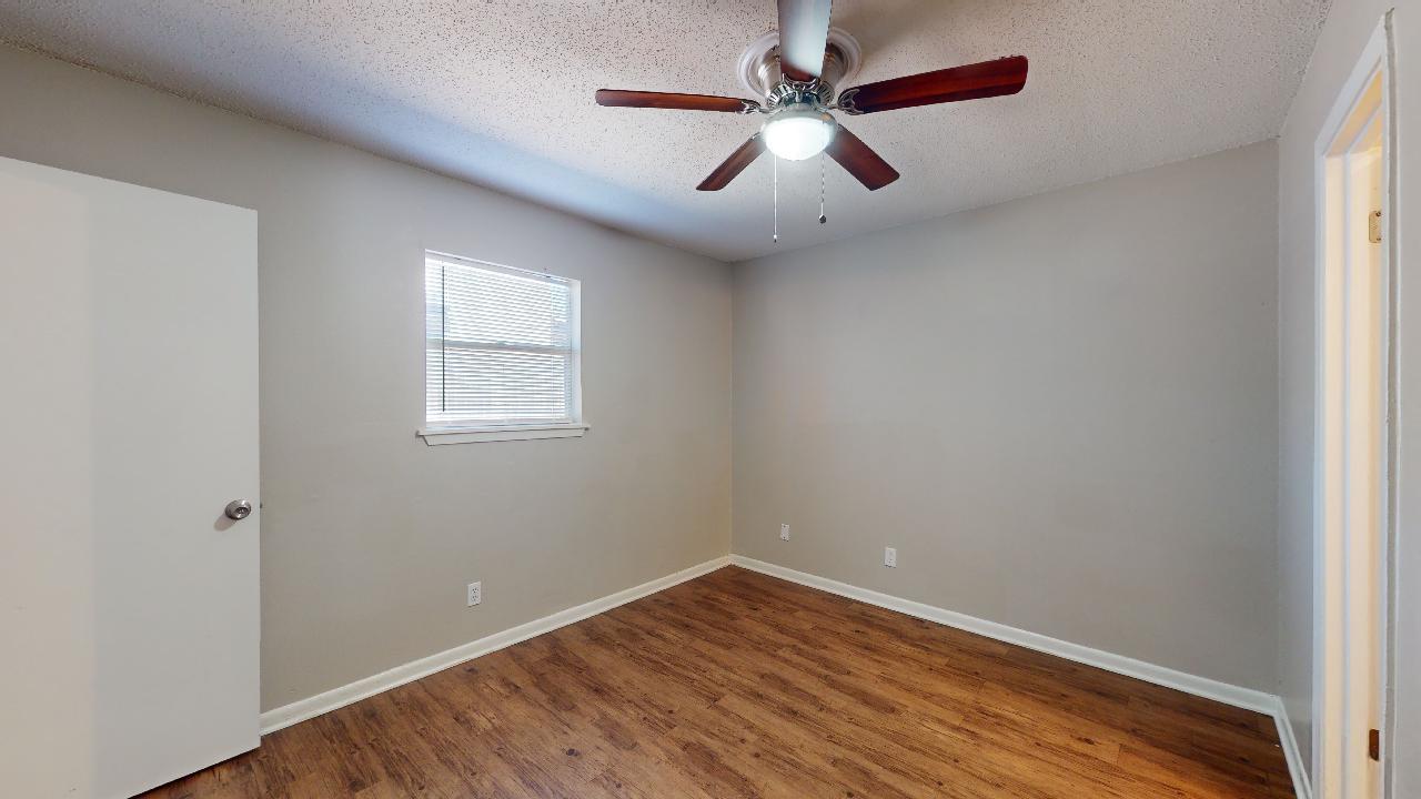 Unit 11 property image