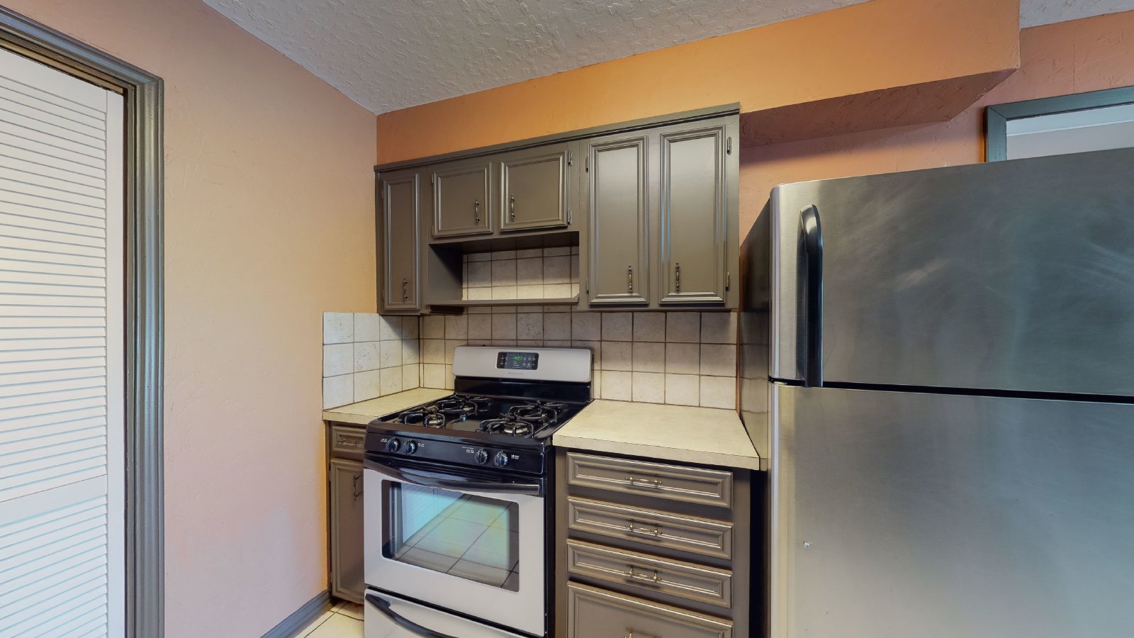 2104 Elmwood Drive property image