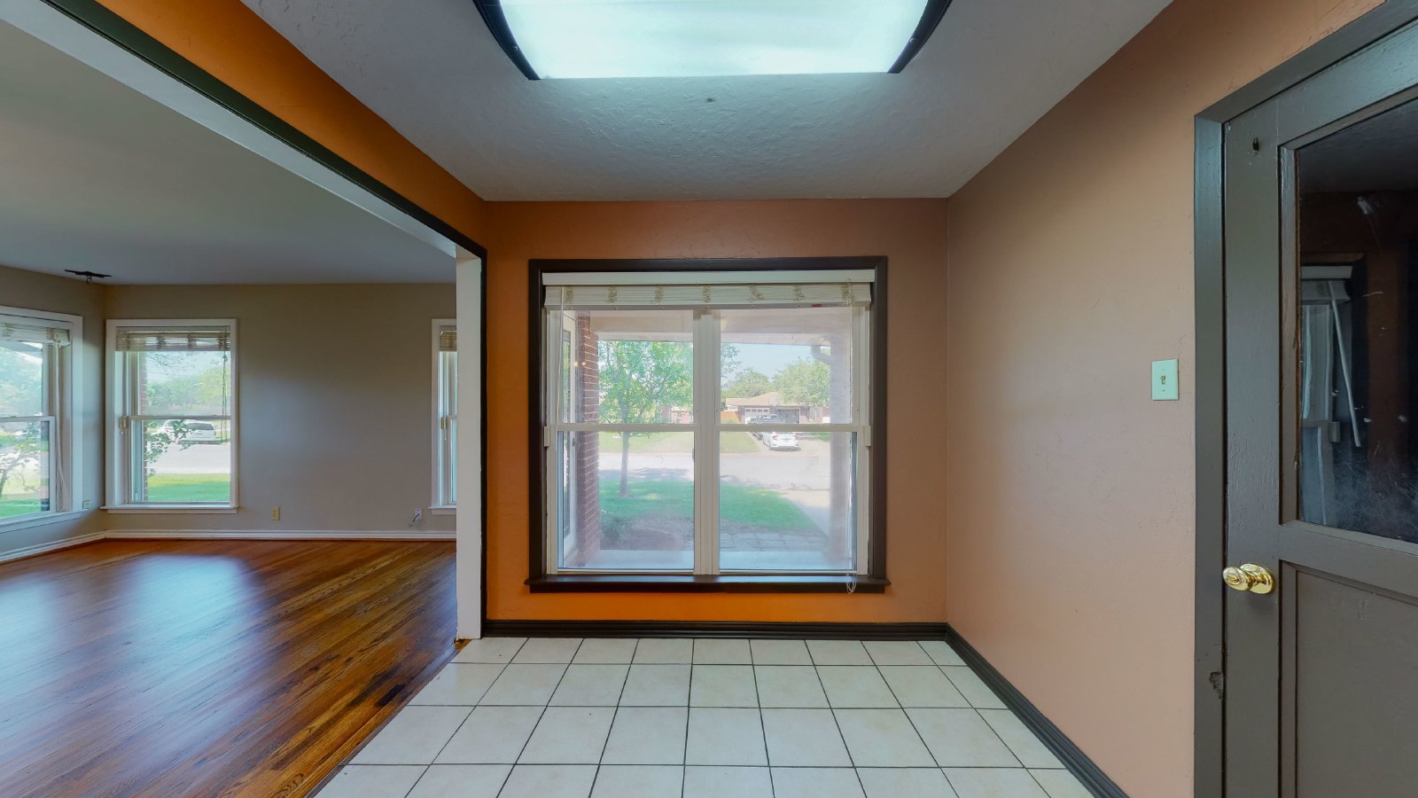 2104 Elmwood Drive property image