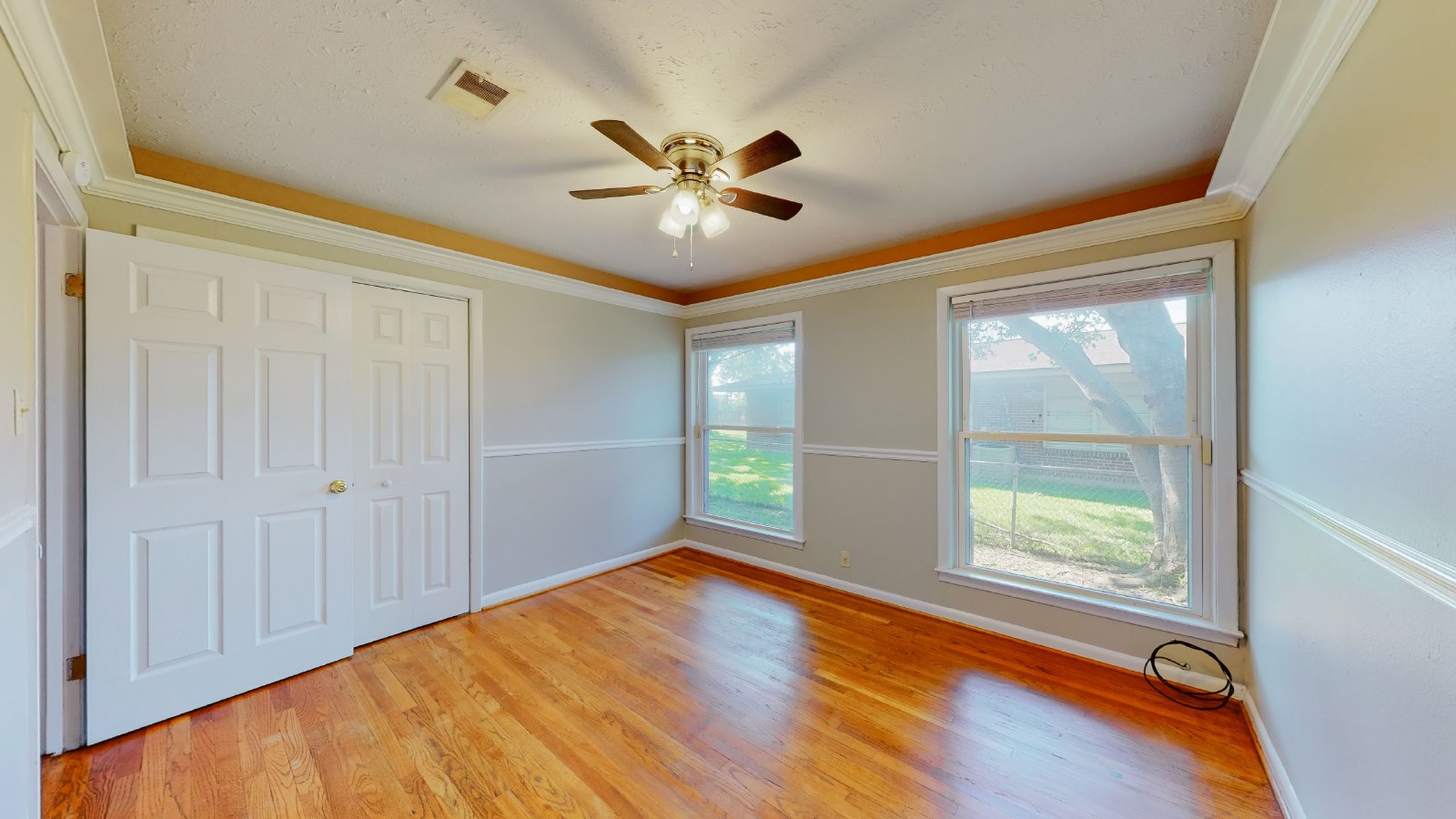 2104 Elmwood Drive property image