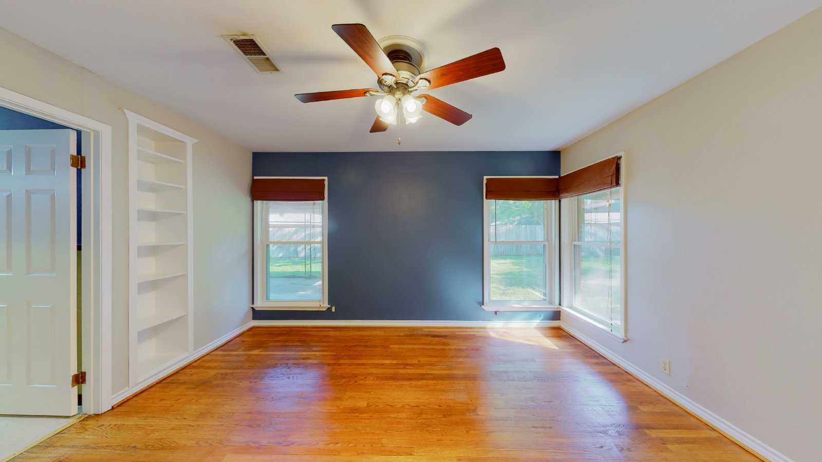 2104 Elmwood Drive property image