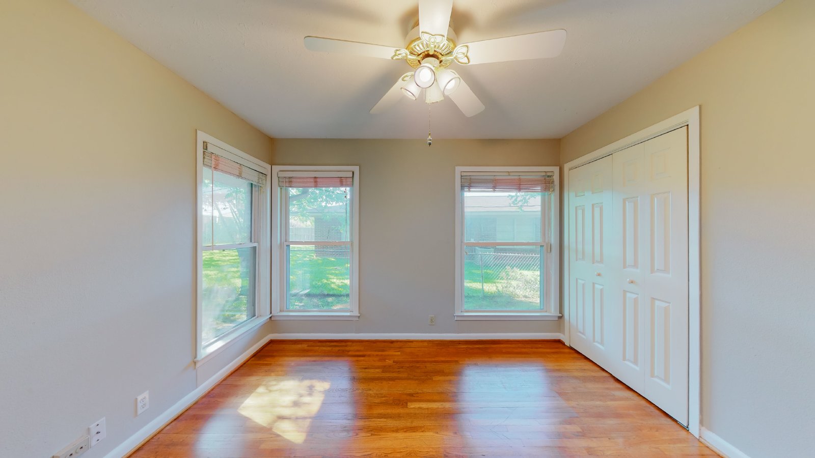 2104 Elmwood Drive property image