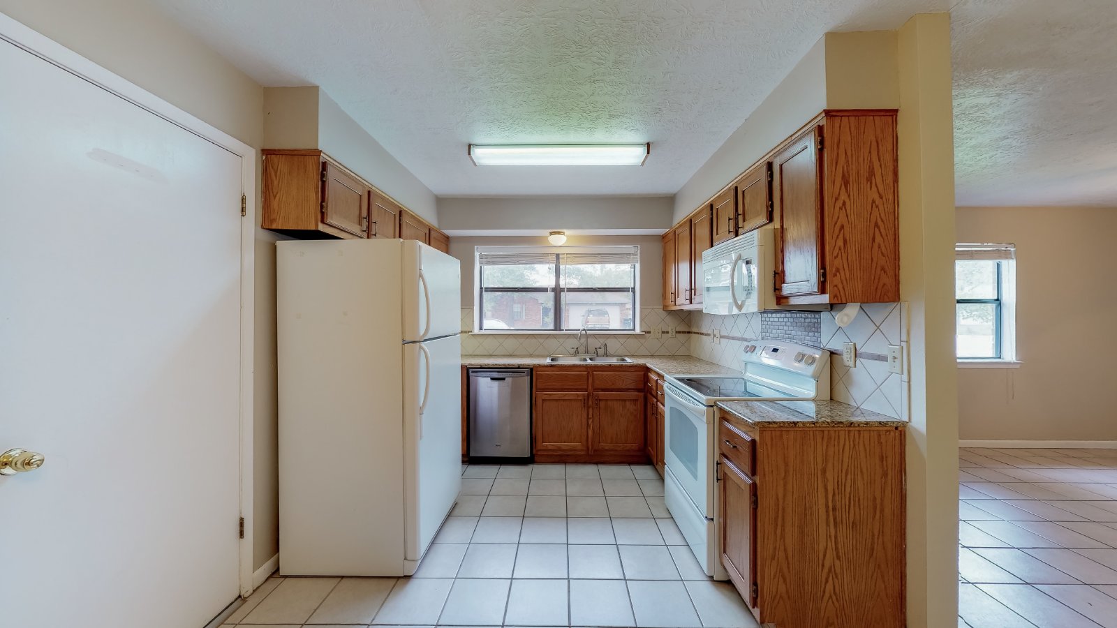 1002 Hardwood Lane property image