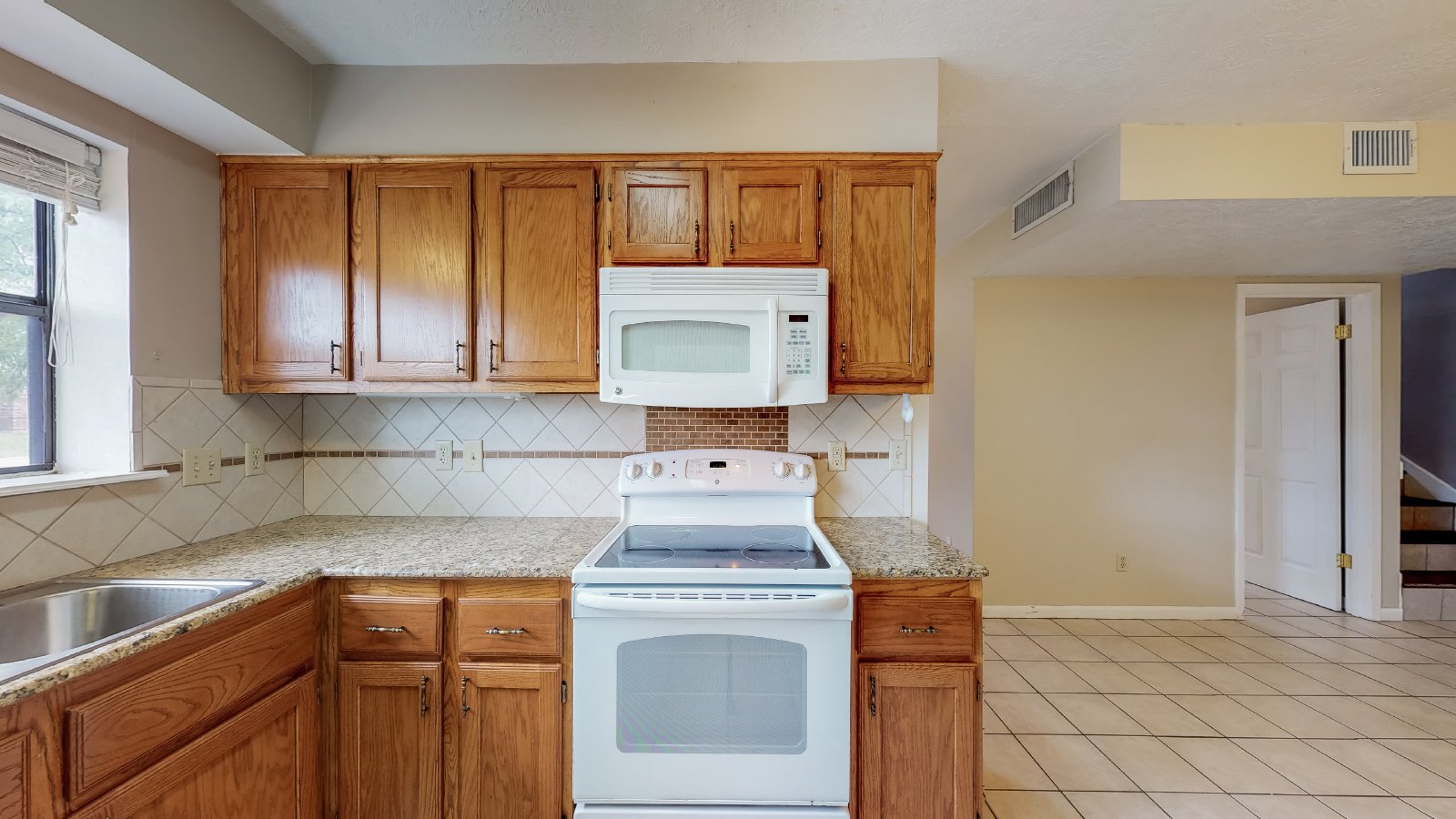 1002 Hardwood Lane property image