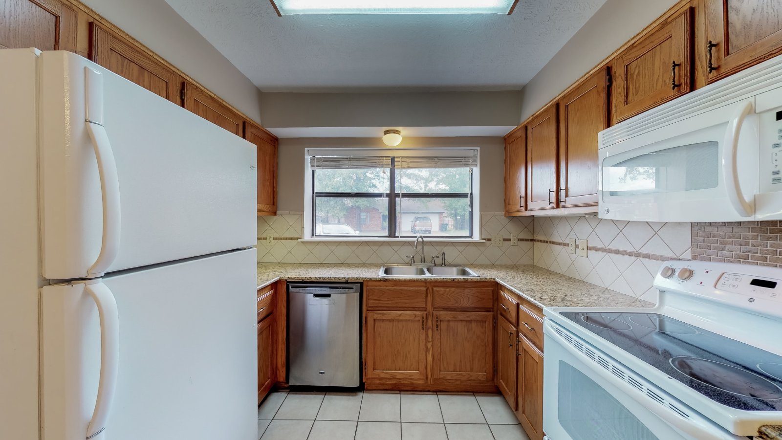 1002 Hardwood Lane property image