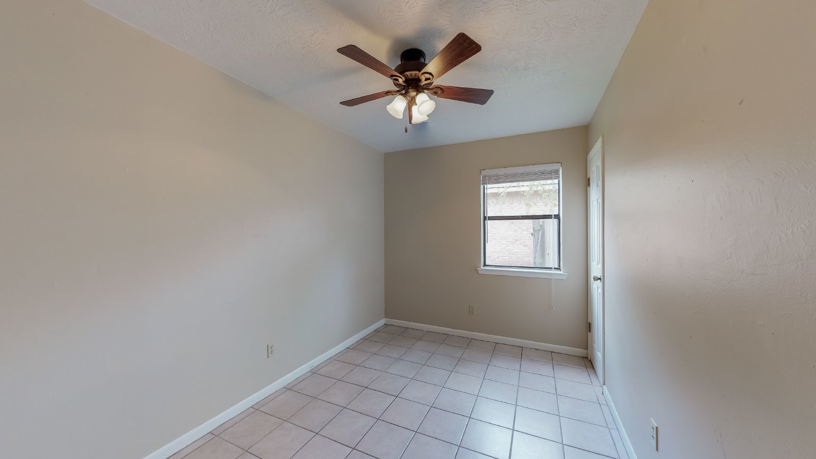 1002 Hardwood Lane property image