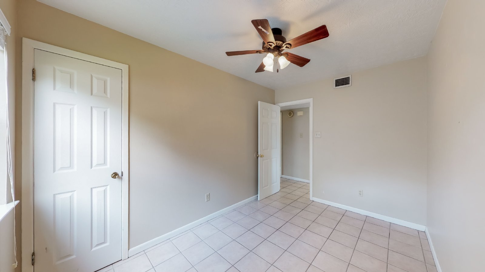 1002 Hardwood Lane property image