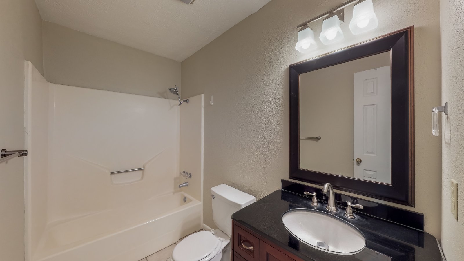 1002 Hardwood Lane property image