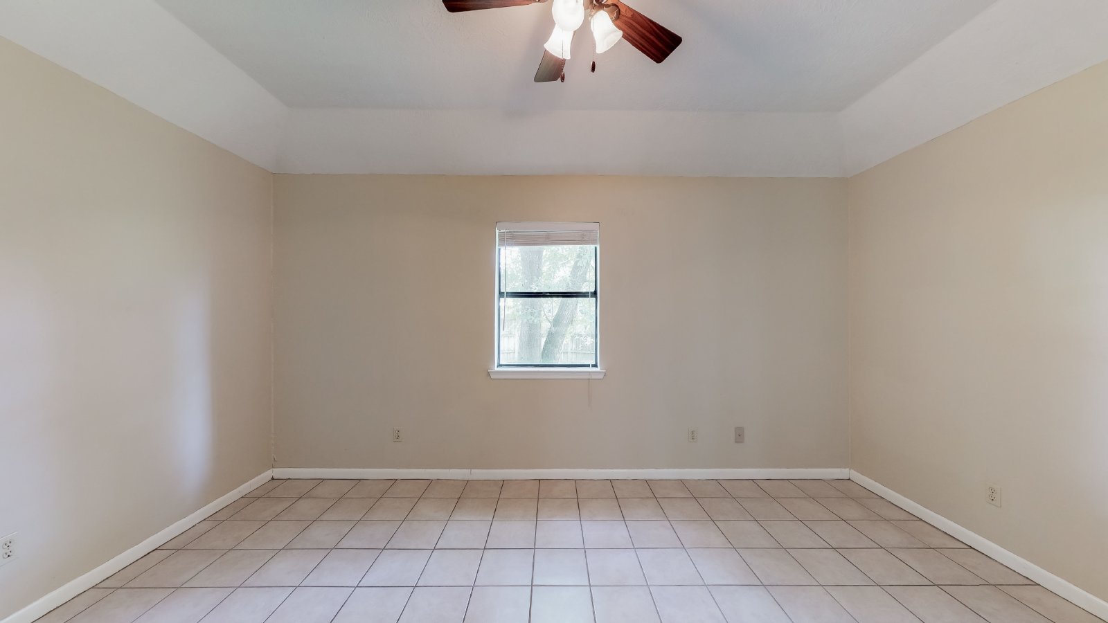 1002 Hardwood Lane property image