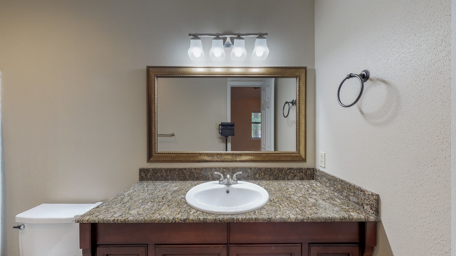 1002 Hardwood Lane property image