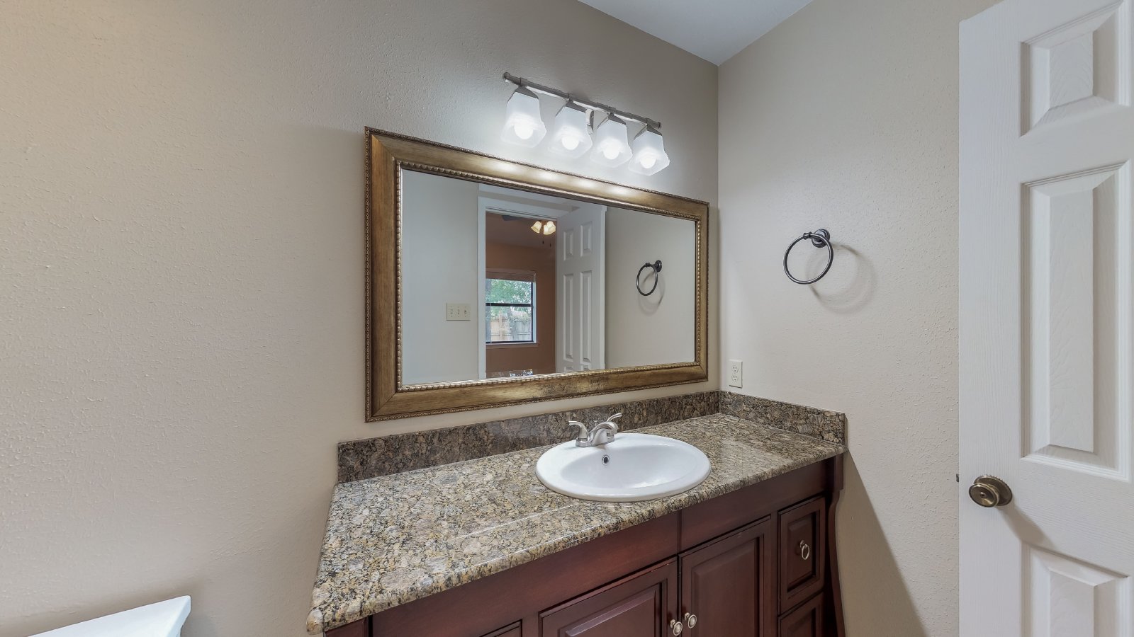 1002 Hardwood Lane property image