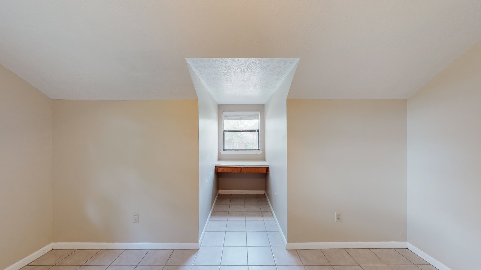 1002 Hardwood Lane property image