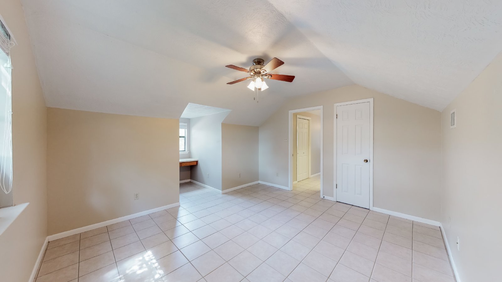 1002 Hardwood Lane property image