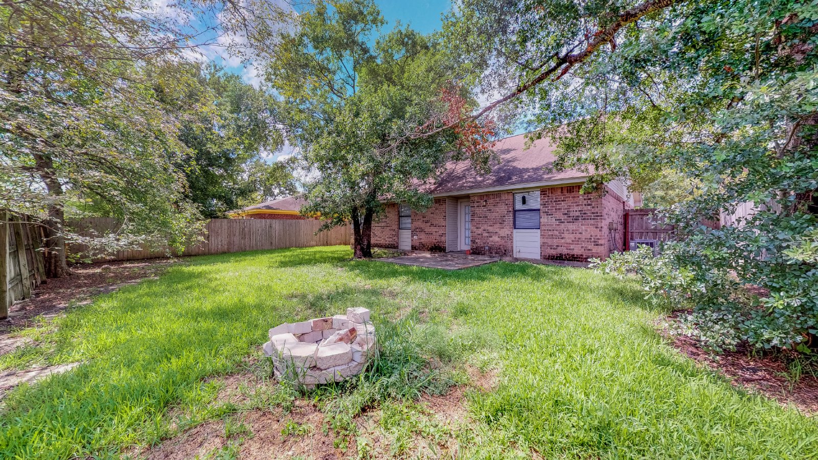 1002 Hardwood Lane property image