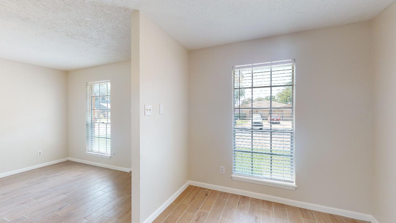 815 Llano Place property image