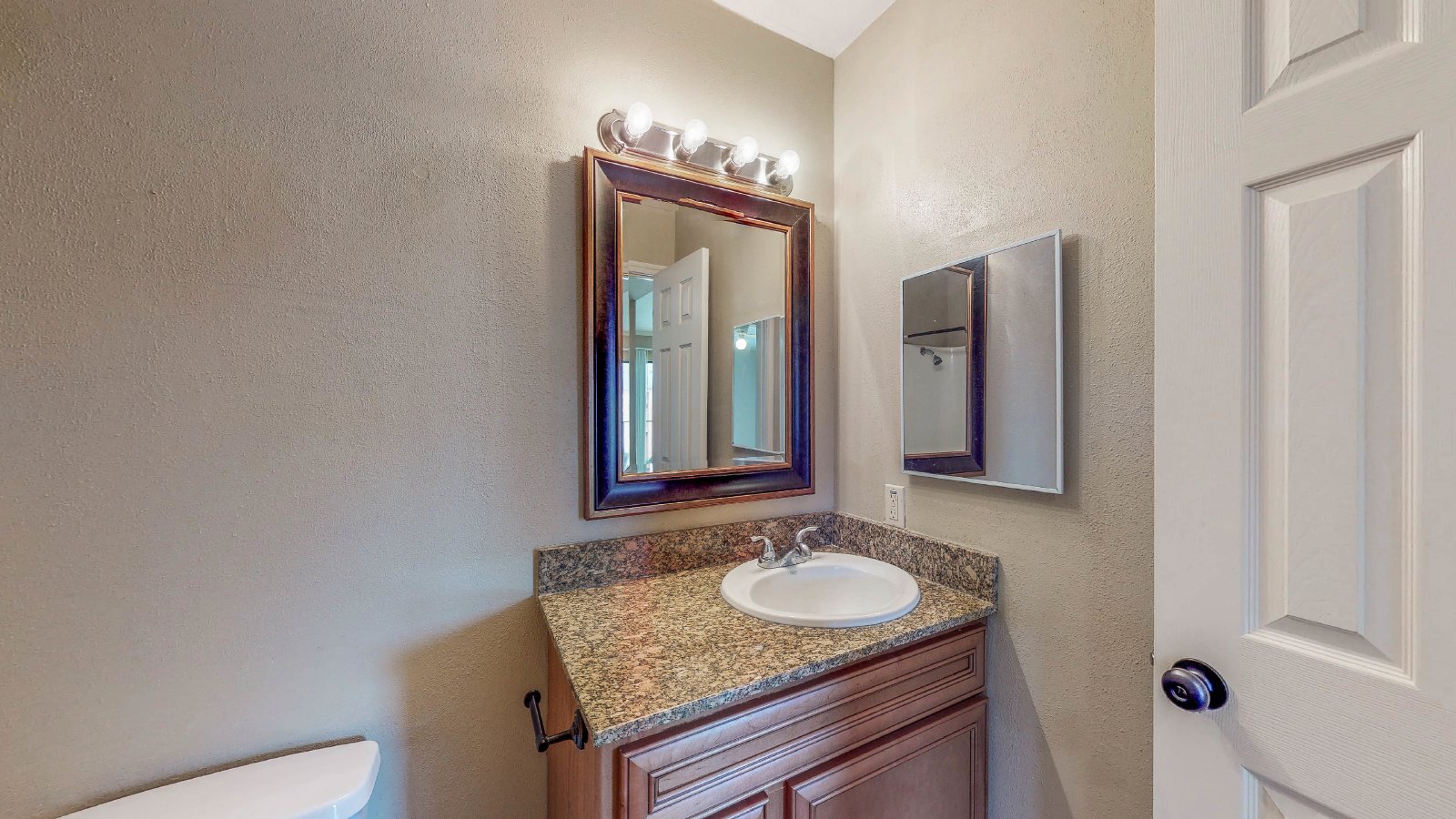 904 University Oaks #022 property image