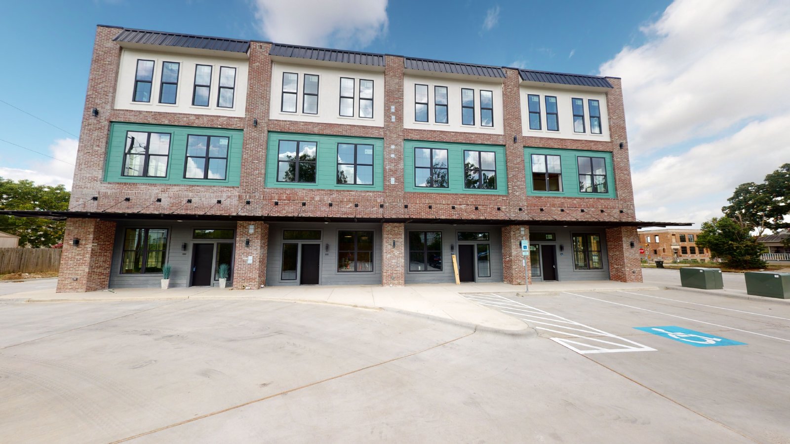 305 W 27th Street, Suite 228 property image