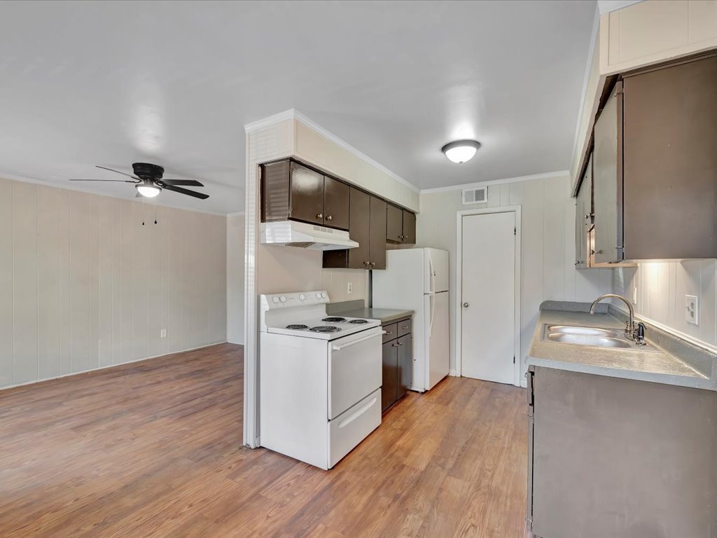 NEW MOVE IN SPECIAL! REDUCED RATE! property image