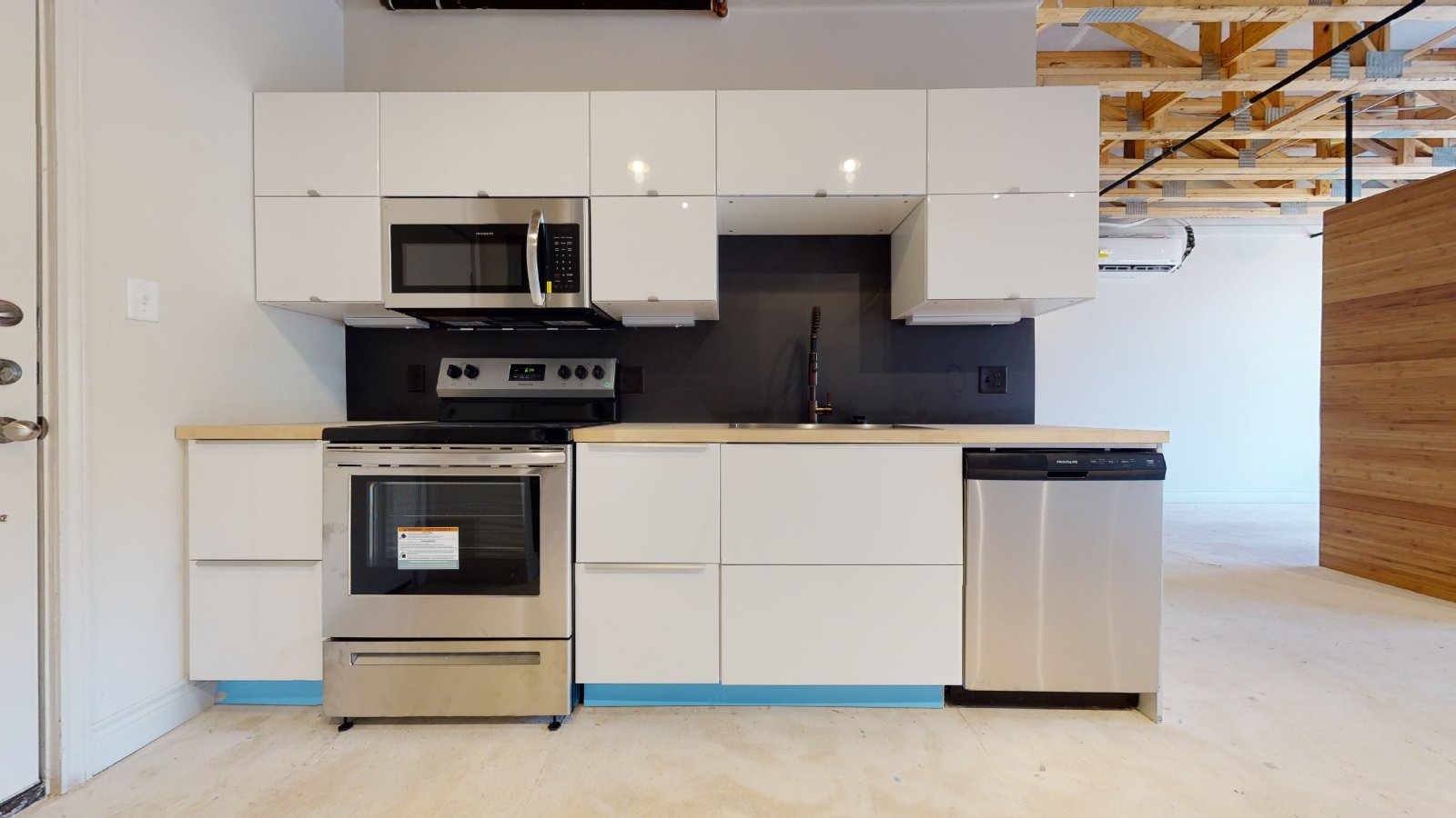 305 W 27th Street, Suite 333 property image
