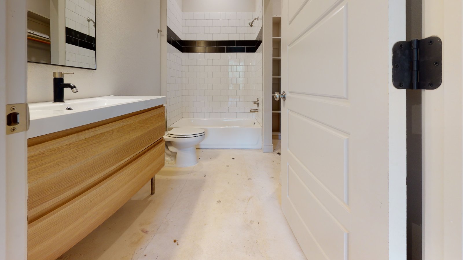 305 W 27th Street, Suite 333 property image