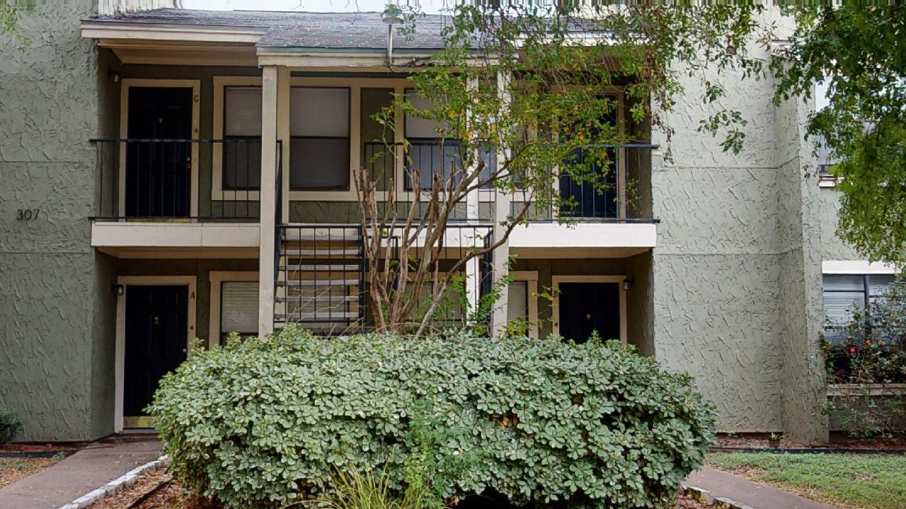 Unit D property image