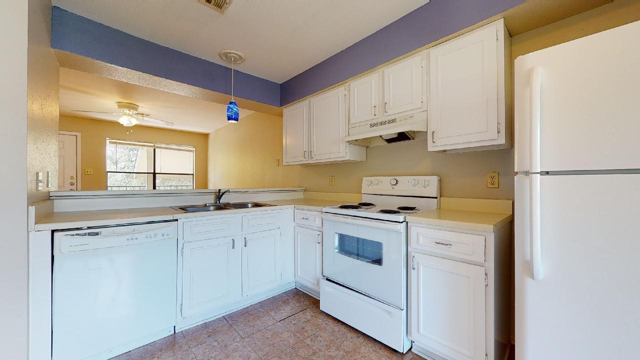 Unit D property image
