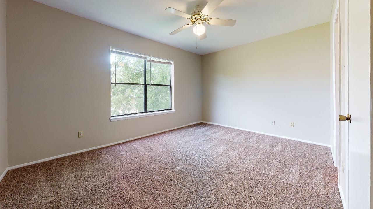 Unit D property image