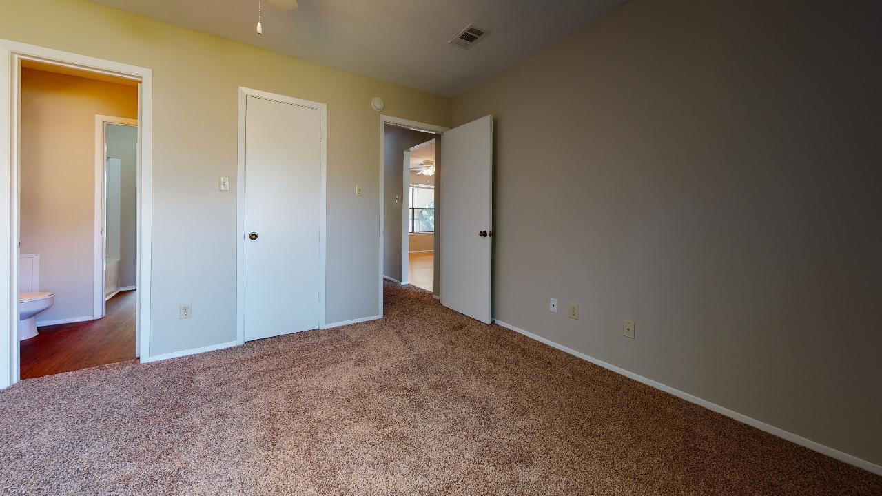 Unit D property image