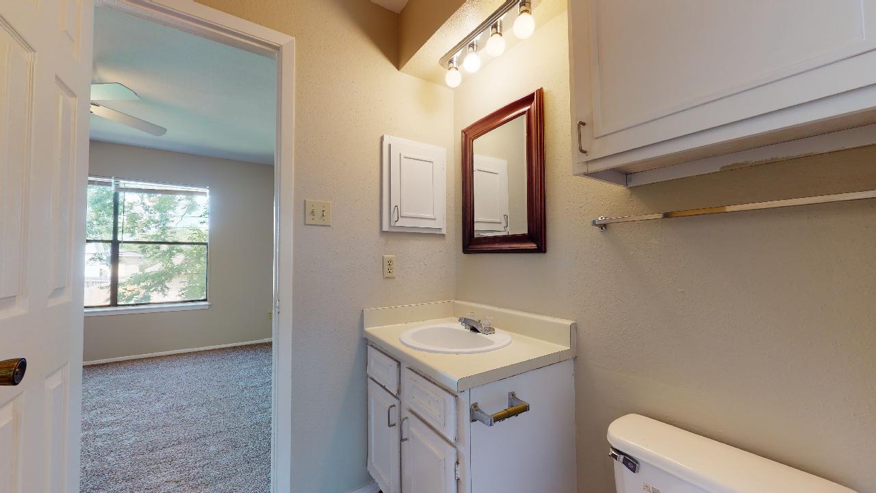 Unit D property image