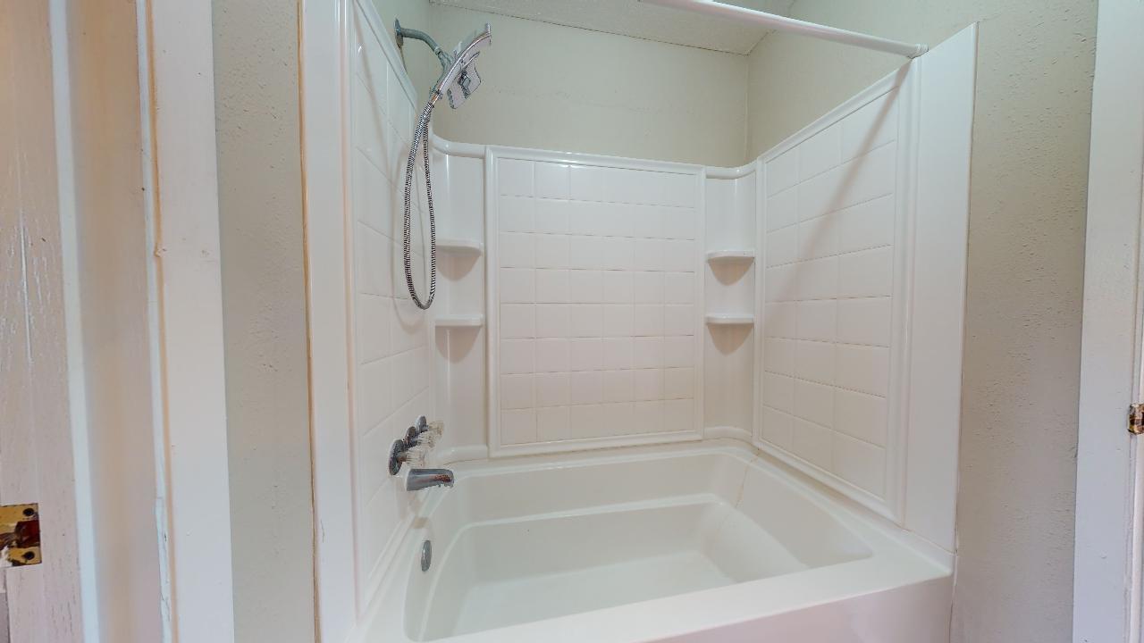 Unit D property image