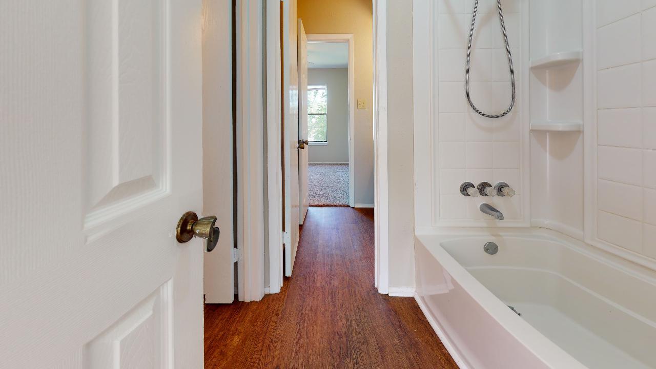 Unit D property image