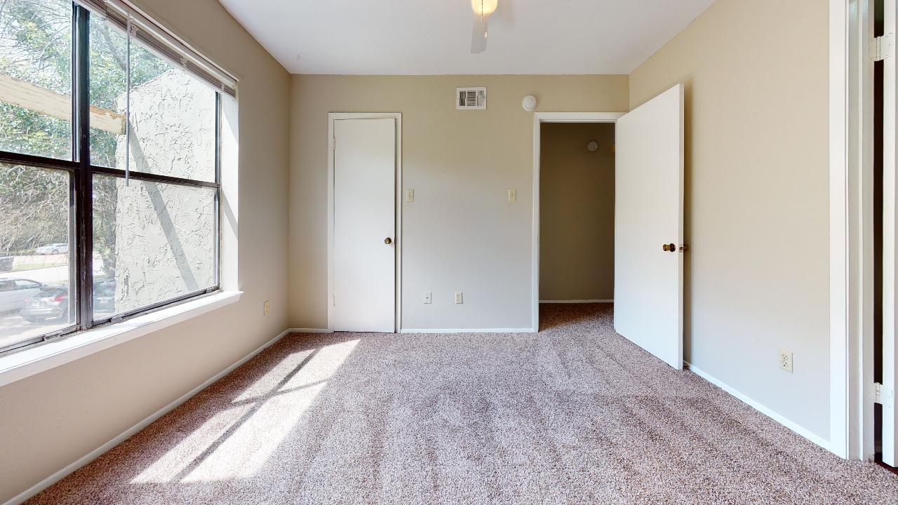 Unit D property image