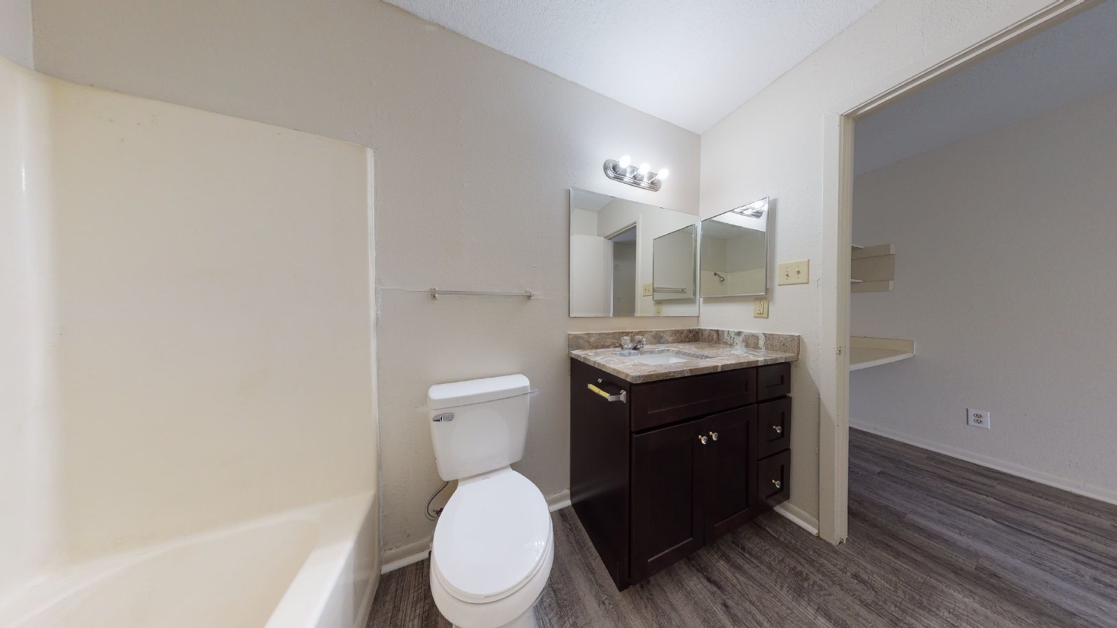 725 Peppertree Dr Apt 23 property image