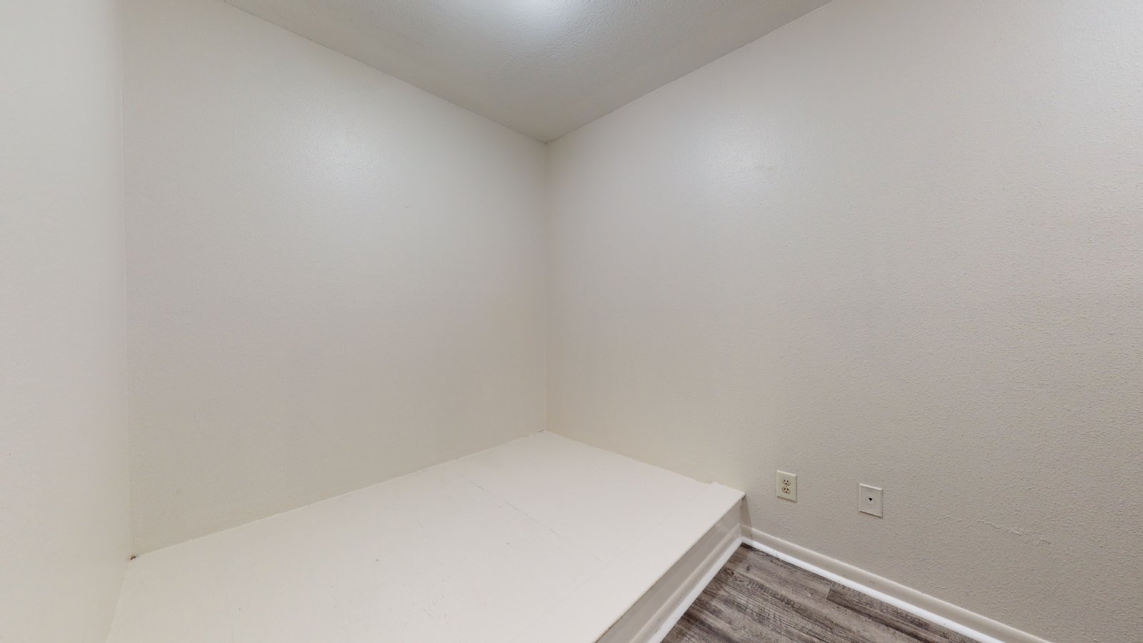 725 Peppertree Dr Apt 23 property image