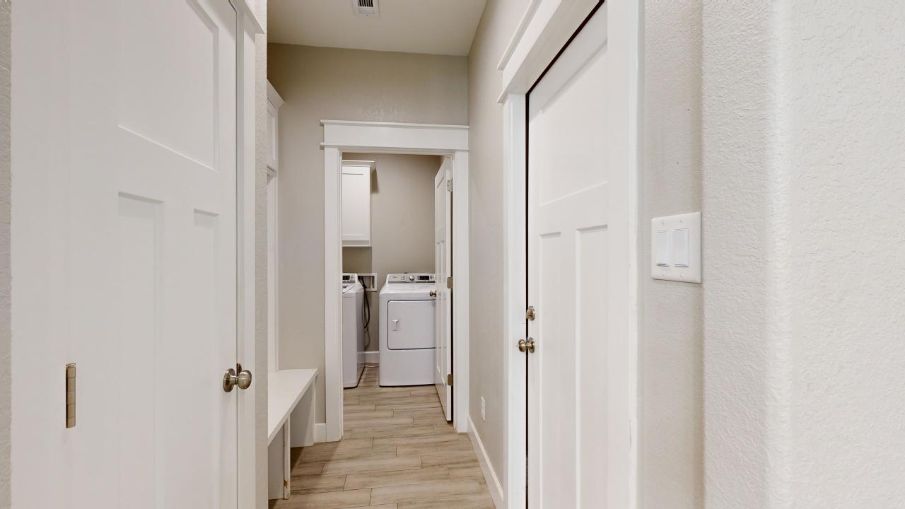 513 Kubin property image