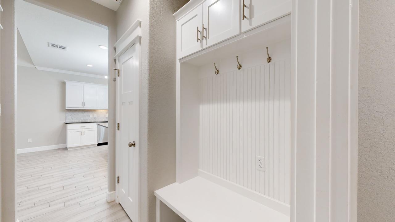 513 Kubin property image