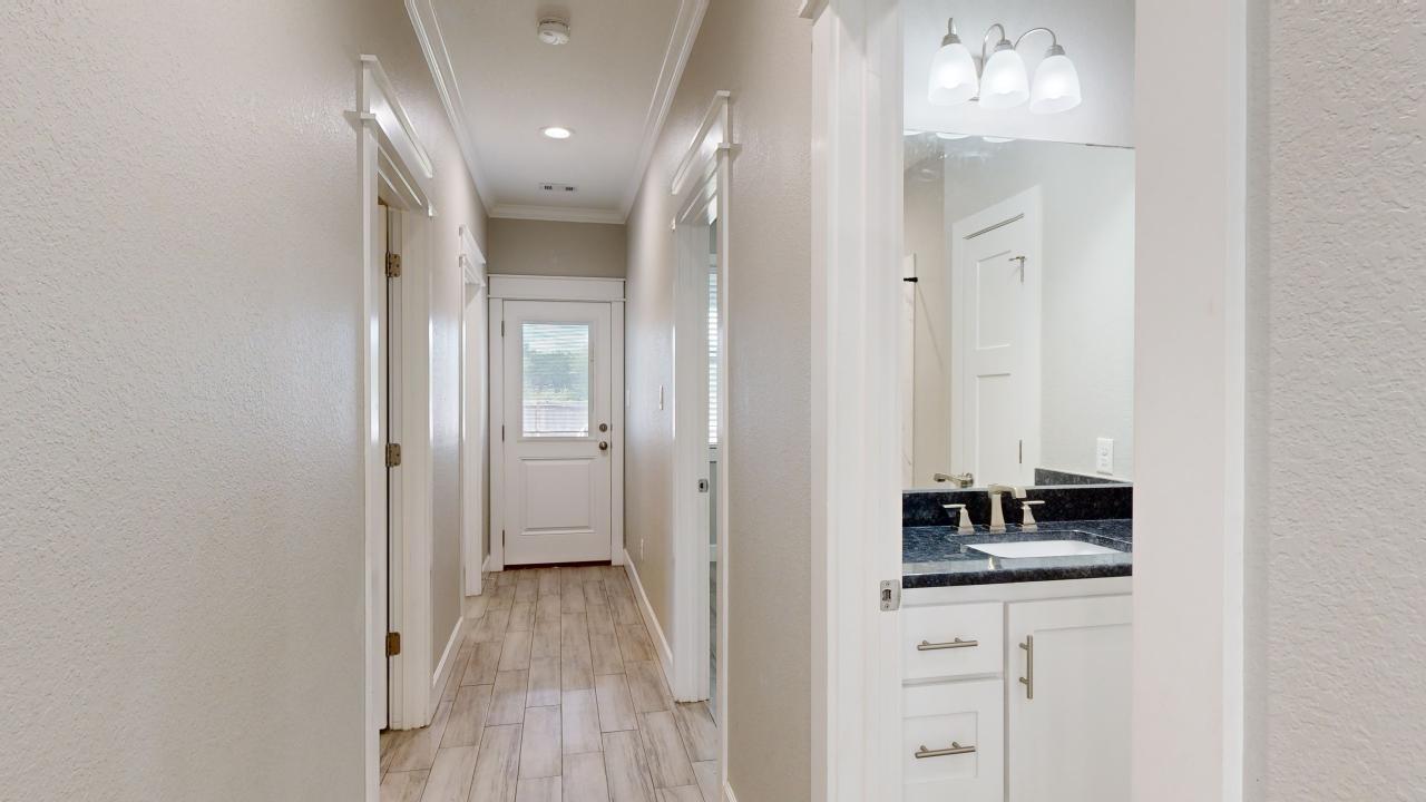 513 Kubin property image