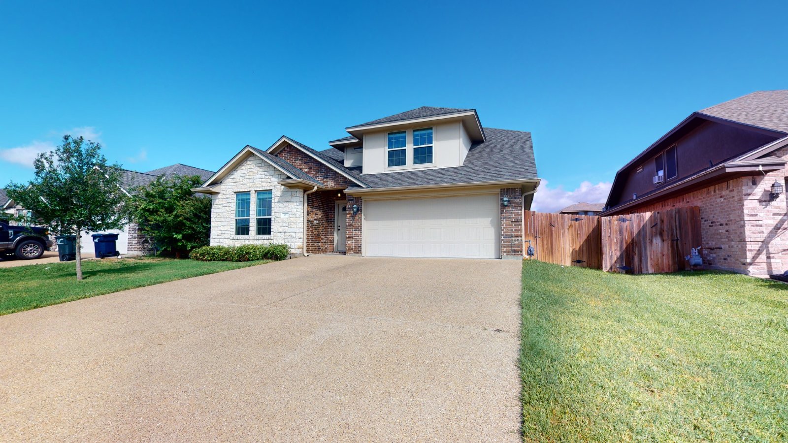 923 Emeral Dove Ave property image