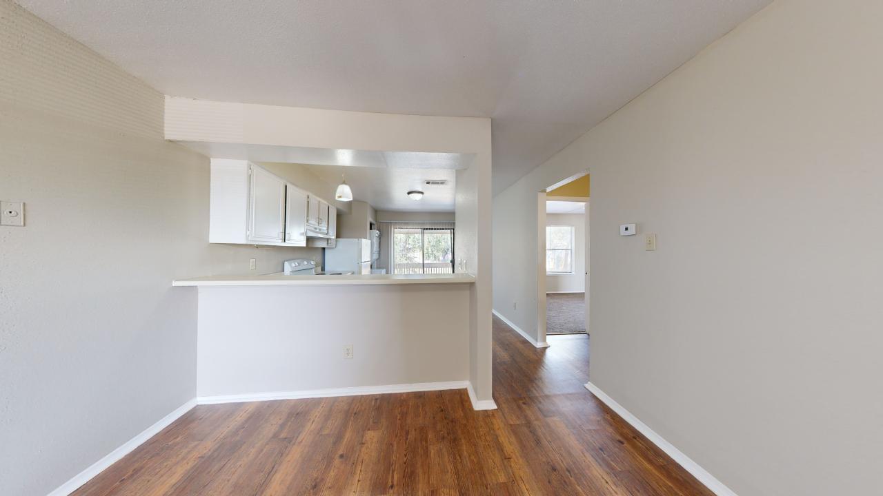 301 Manuel Unit D property image