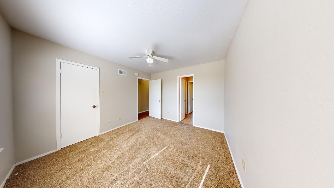 301 Manuel Unit D property image