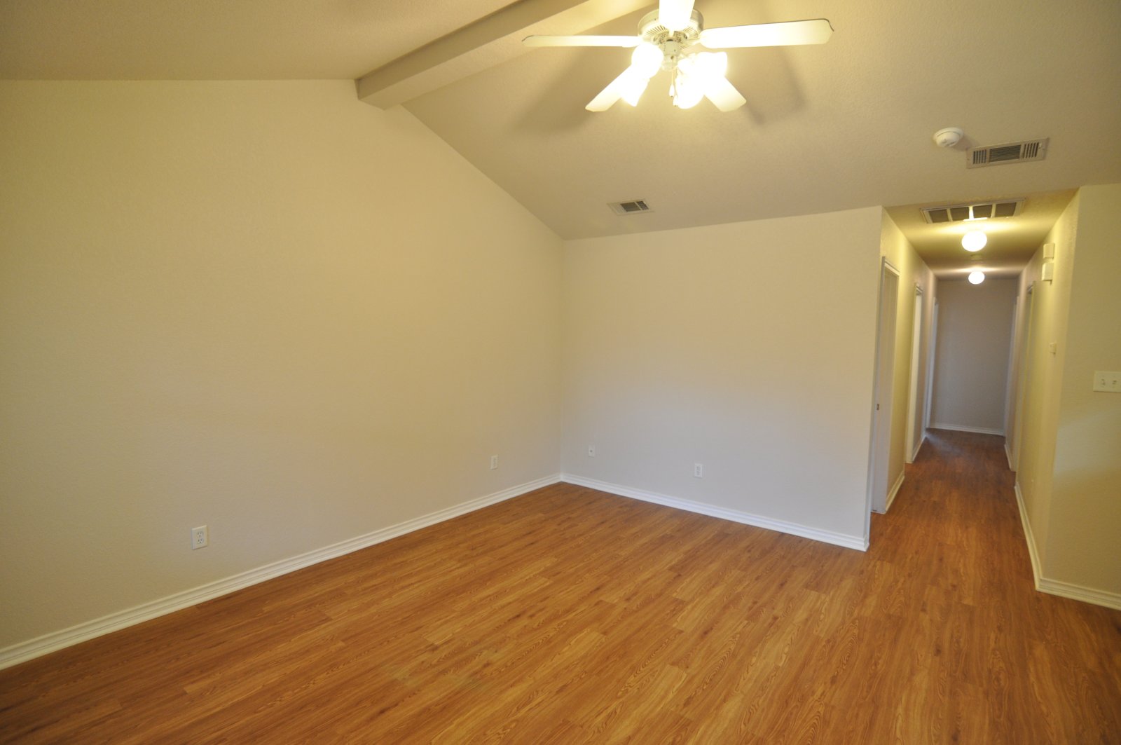 926 Crepe Myrtle Street property image