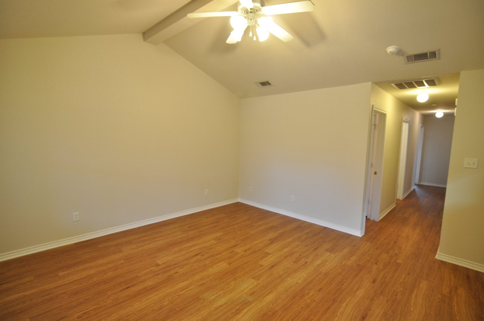 926 Crepe Myrtle Street property image