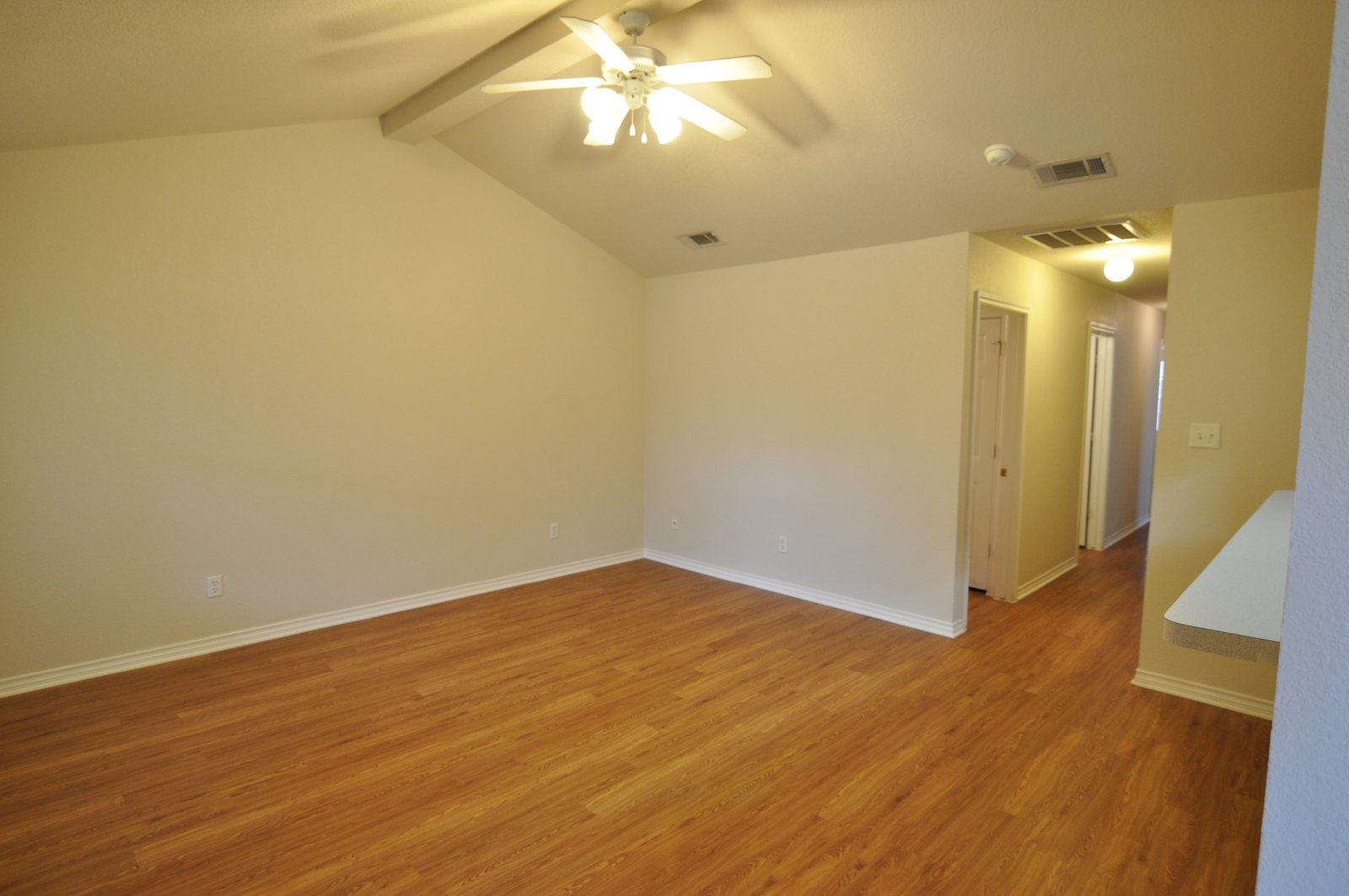 926 Crepe Myrtle Street property image