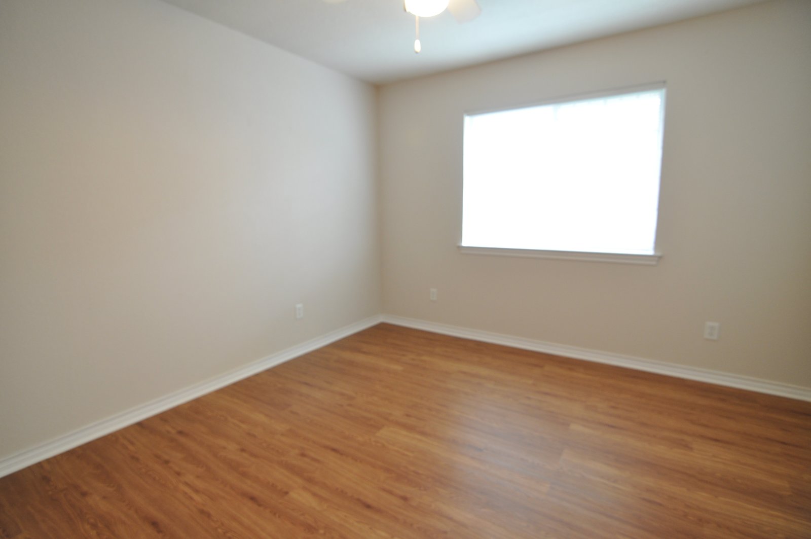 926 Crepe Myrtle Street property image